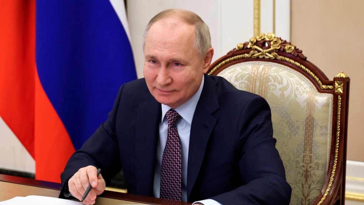 Rusia autoriza a dos candidatos para medirse con Putin en las elecciones de  marzo