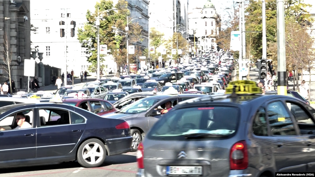 Taksisti drugu nedelju za redom blokiraj Beograd, Foto: VOA