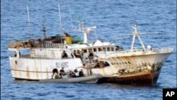 Un bateau transportant des réfugiés et migrants somaliens près de l'ille de Suhavo à Cabo Delgado.