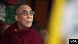 Dalai Lama pada acara perayaan ulang tahun pemberontakan rakyat Tibet terhadap Tiongkok, di Dharmsala, India, Kamis (10/3).