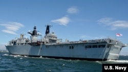 Tàu HMS Albion của Hải quân Hoàng gia Anh