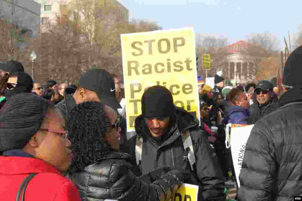 Grande marche à Washington contre les bavures policières