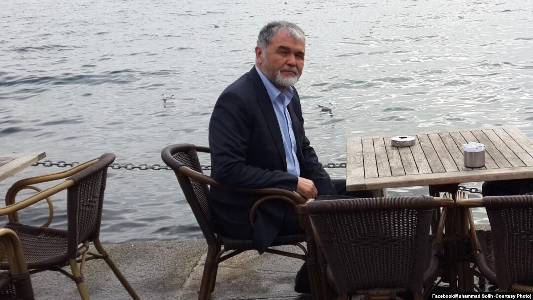 Muxolifatdagi siyosatchi va shoir Muhammad Solih