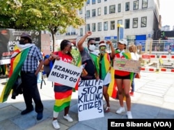 Zimbabweans Protest Against Corruption Outside Zimbabwe Embassy in London