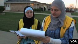 Maryam Al-Zoubi dan rekannya dari New American Democracy Project mendorong pemilih Muslim untuk ikut pemilu.