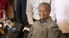 Mahathir Mohamad Dilantik sebagai PM Malaysia setelah Kemenangan Mengejutkan