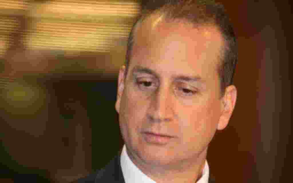 Mario Diaz-Balart visita la VOA