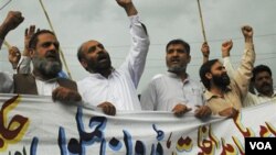 Aksi protes anti-pemerintah oleh para aktivis Jamaat el-Islami di Pakistan (foto: dok).