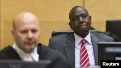 Naibu wa rais wa Kenya William Ruto (kulia)