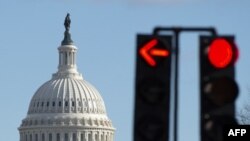 El Capitolio de Estados Unidos se ve en Washington, mientras el gobierno continúa con un cierre parcial.