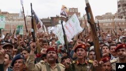 26일 예멘 사나에서 사우디아라비아의 공습에 항의하는 후티 반군의 집회가 열렸다.