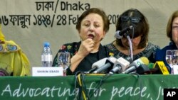 Nobel Peace laureates, from left, Yemen's Tawakkol Karman, Iran's Shirin Ebadi and Ireland's Mairead Maguire address a press conference after their visit to the Rohingya refugee camps in Dhaka, Bangladesh, Feb. 28, 2018. 
