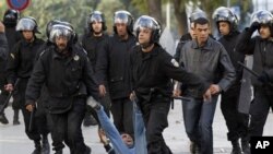 سه‌رۆکی تونس وڵاته‌که‌ی جێده‌هێڵێت