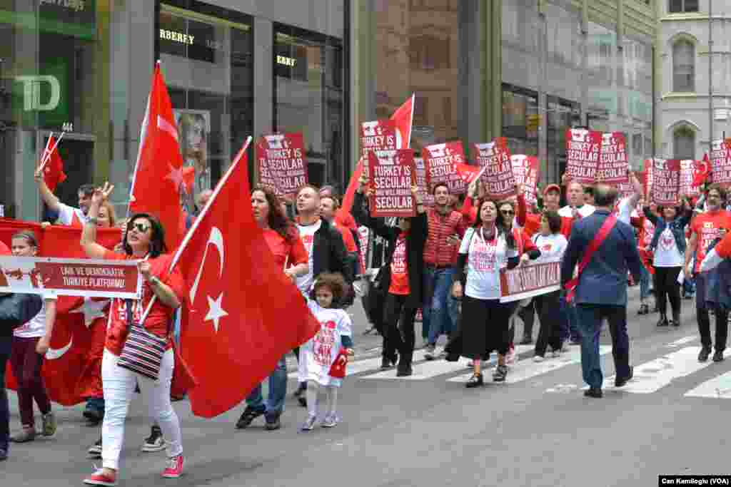 New York'ta Türk Günü Yürüyüşü (21 Mayıs 2016, Cumartesi)