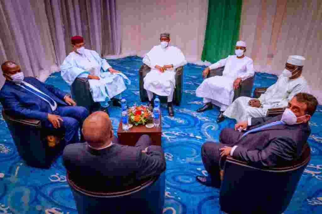 Shugaban Najeriya Muhammadu Buhari na jagorantar taron kasashen yankin Tafkin Chadi a Abuja