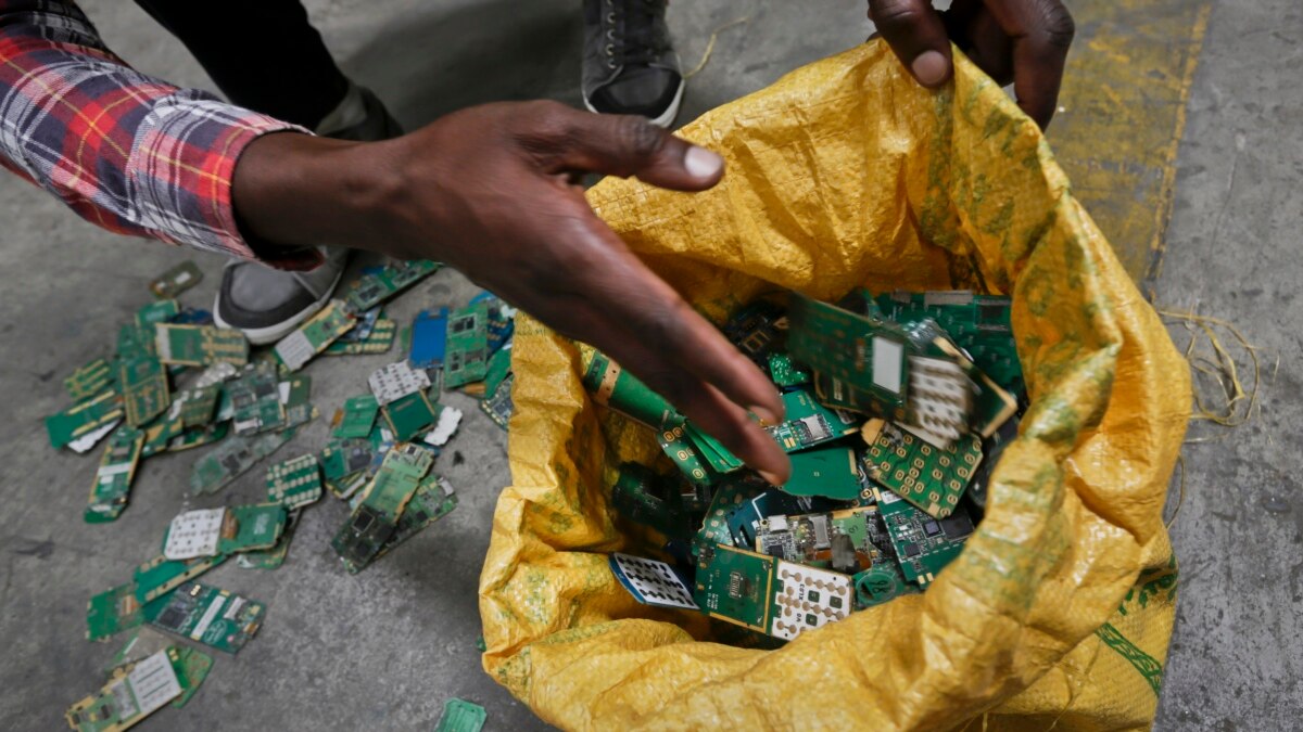 growing-levels-of-e-waste-bad-for-environment-health-and-economy