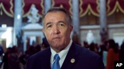 共和黨籍眾議員弗蘭克斯身陷性騷擾指稱宣布辭職。