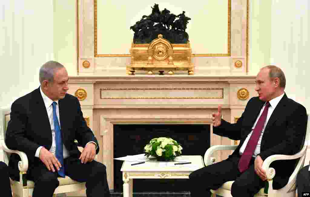 بنیامین نتانیاهو، نخست وزیر اسرائیل در مسکو با ولادیمیر پوتین، رئیس جمهوری روسیه دیدار و گفتگو کرد. 