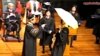 香港浸大學生會抗議校長 促畢業禮撐黃傘