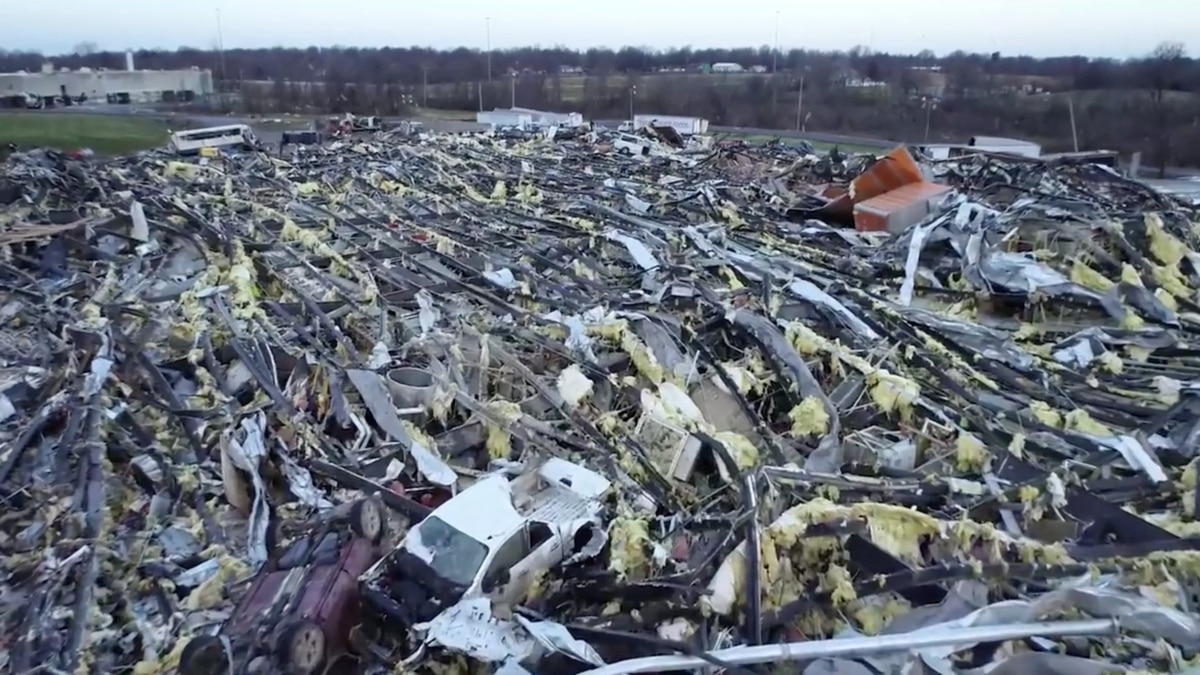 Biden declara emergencia por tornados que dejan al menos 70 muertos en  Kentucky y otros estados