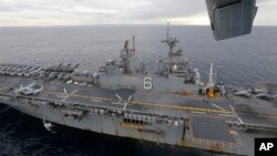 Kapal amfibi AS, USS Bonhomme Richard ikut serta dalam latihan militer bersama "Talisman Saber" tahun 2017 (foto: dok).