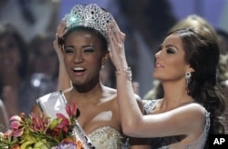 Angolana Leila Lopes é Miss Universo 2011 (c/ fotos)