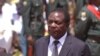 Le vice-président zimbabwéen placide sur son éviction du gouvernement 