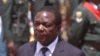 Zimbabwe : l’ancienne vice-présidente conteste son exclusion du parti au pouvoir