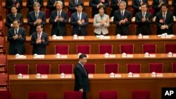 시진핑 중국 국가주석이 15일 베이징 인민대회당에서 열린 전국인민대표대회(전인대) 폐막식에 도착했다. 