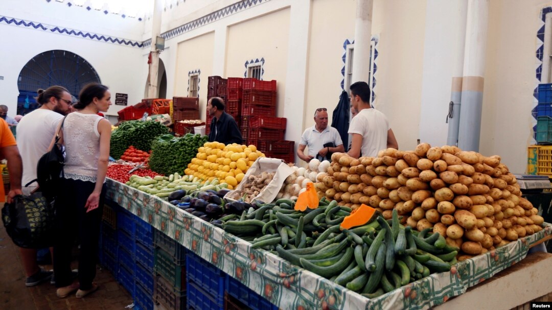 As Ramadan looms, Moroccans struggle to cope with rising prices