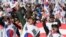 韩国前总统朴槿惠的支持者4月1日在首尔集会，要求释放她