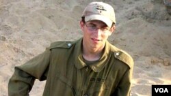 A cambio de Guilad Shalit, en una primera fase del canje, Israel pondrá en libertad a 450 presos de la lista.