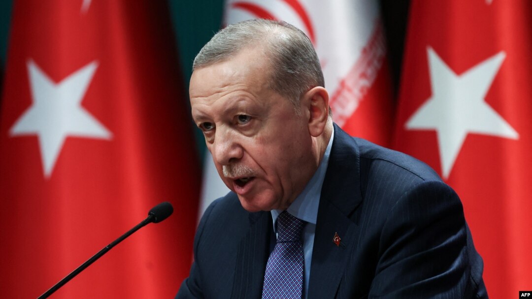 Tổng thống Thổ Nhĩ Kỳ Recep Tayyip Erdogan. Ông Erdogan đã phải đối mặt với những chỉ trích ngày càng tăng về việc chính phủ của ông tiếp tục duy trì mối quan hệ thương mại với Israel.