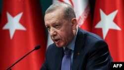 Cumhurbaşkanı Erdoğan, ABD Kongresi'nin Türkiye'ye F-16 satışını bir an önce onaylamasını beklediğini söyledi. 