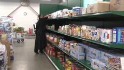 US Holiday Celebrating Bounty Comes as Government Cuts Food Program for Poor