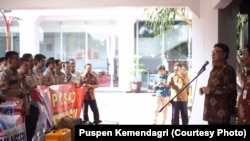 Menteri Dalam Negeri Tjahyo Kumolo Melepas Tim Pendampingan Pemda ke Sulawesi Tengah (Courtesy Puspen Kemendagri)