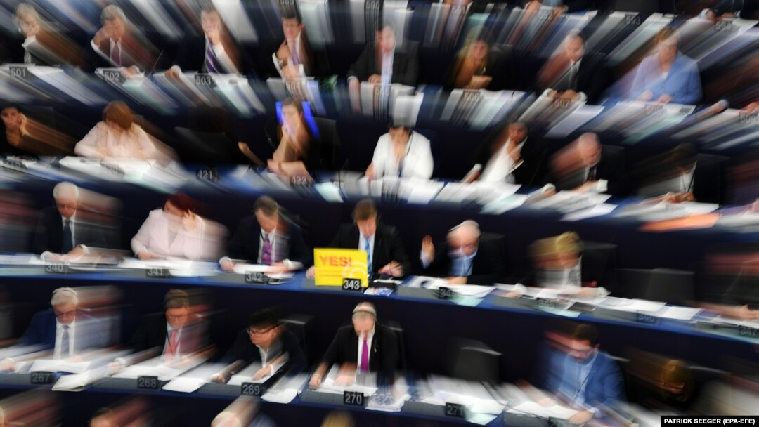 Members of Parliament vote on the copyright rules for the internet at the European Parliament in Strasbourg, France, 26 March 2019.
