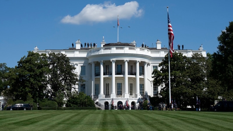 گزارش‌ها: جلسه پرزیدنت ترامپ و مشاورانش برای بررسی اختلال مجدد رژیم ایران در تنگه هرمز