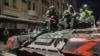 러시아 용병 업체 '바그너 그룹' 소속 병력이 지난 6월 24일 무장반란을 일으켰다가 당일 철수 준비를 하고 있다. (자료사진)