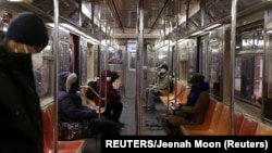 Sistem angkutan umum bawah tanah (subway) di kota New York (foto: ilustrasi). 