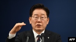 이재명 한국 대통령이 2026년 6월 19일 G7 순방 성과를 설명하는 기자회견을 하고 있다.