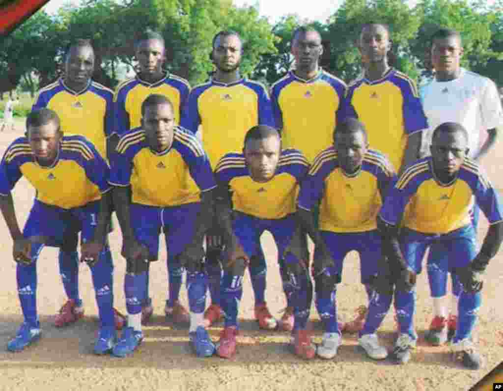 'Yan wasan Kungiyar kwallon kafa ta VOA Hausa Flamingos FC Bauchi