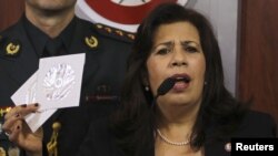 La ministra de Defensa de Paraguay, María Liz García, difundió unos videos en los que el canciller venezolano, Nicolás Maduro, se reunía con mandos militares paraguayos para, presuntamente, instarlos a respaldar a Lugo.
