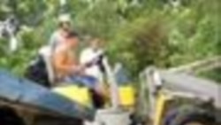 2012-08-02 粵語新聞 : 颱風蘇拉在台灣造成三人死亡