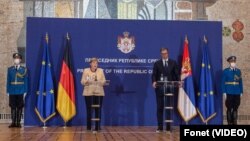 Njemačka kancelarka Angela Merkel i predsjednik Srbije Aleksandar Vučić na konferenciji za novinare u Palati Srbija (Fonet)