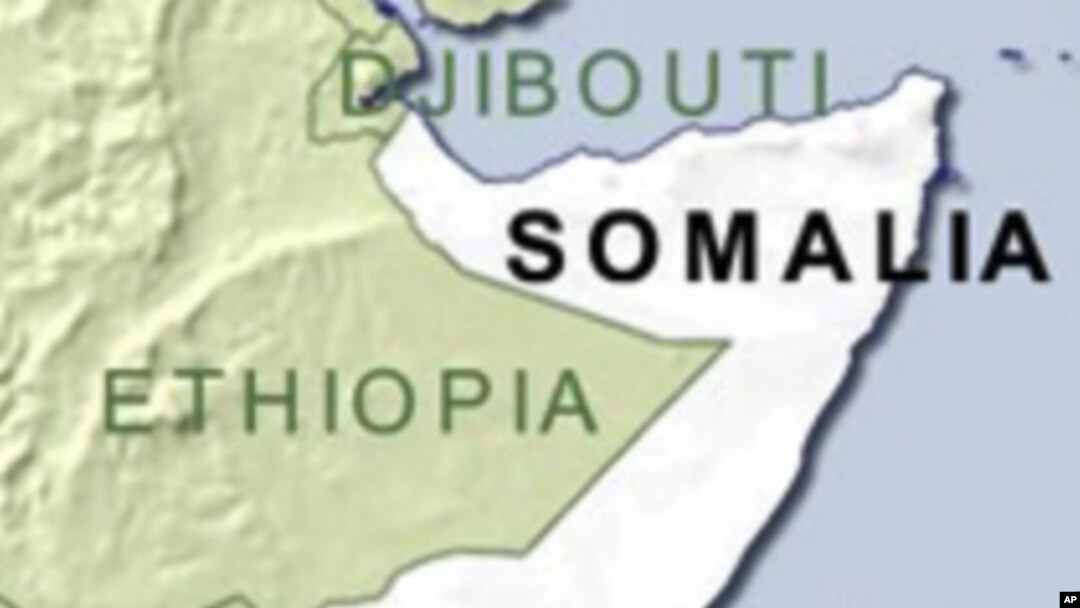 Faaqidaadda iyo Michele "Amira" Ballarin.