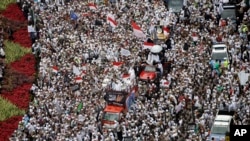 Des milliers de musulmans manifestent contre Ahok, Jakarka, Indonésie, le 2 décembre 2016. 