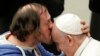 Le pape François, enrhumé, annule toutes ses audiences 