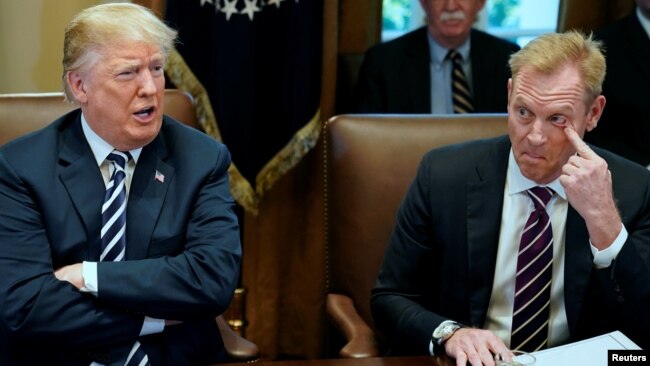 Ông Patrick Shanahan trong một cuộc gặp với Tổng thống Trump.