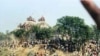 Mahkamah India Putuskan Tempat Suci Ayodhya Dibagi Dua